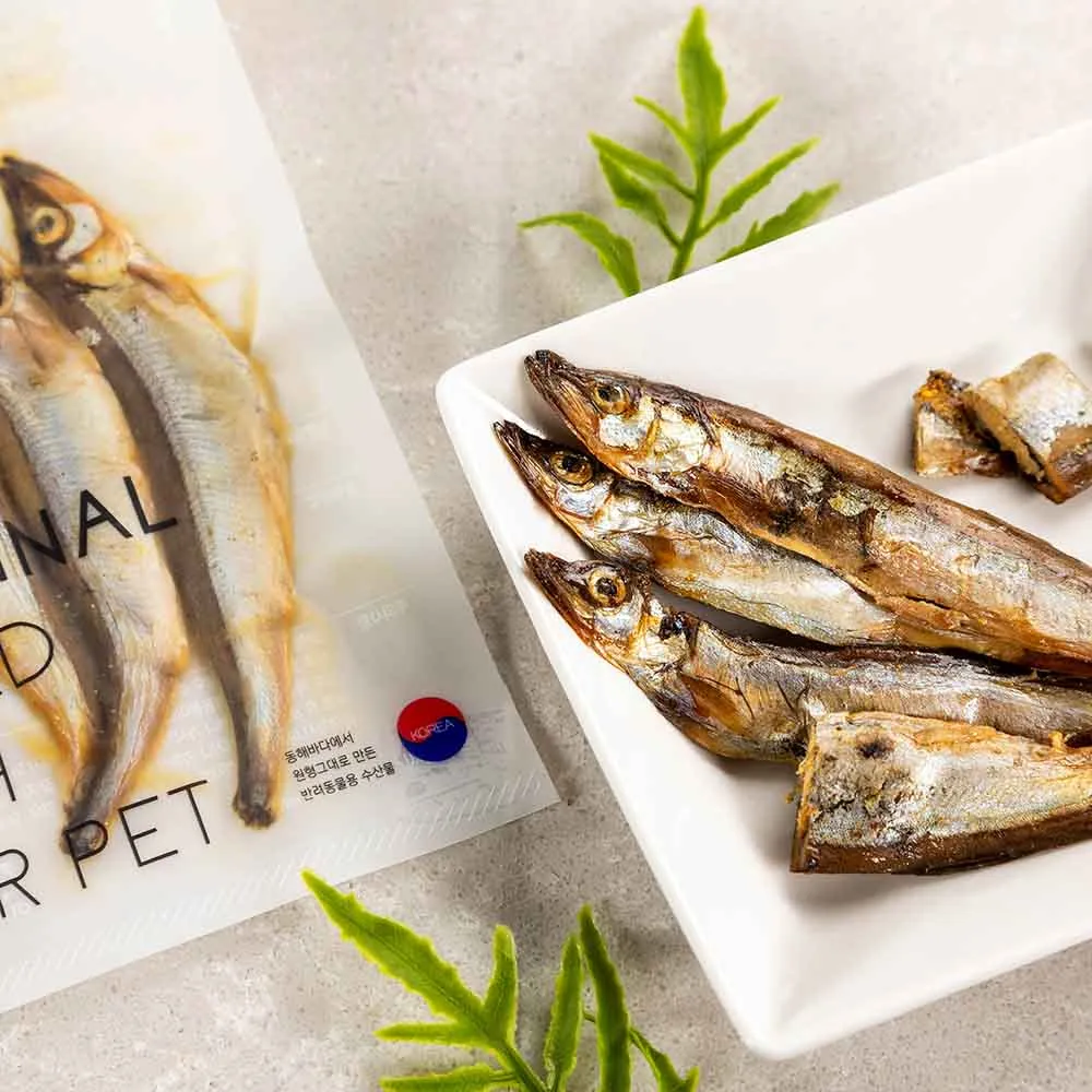 7 FOR $49.90: Eastsea Brother Capelin Grain-Free Half-Dried Treats For Cats & Dogs 30g