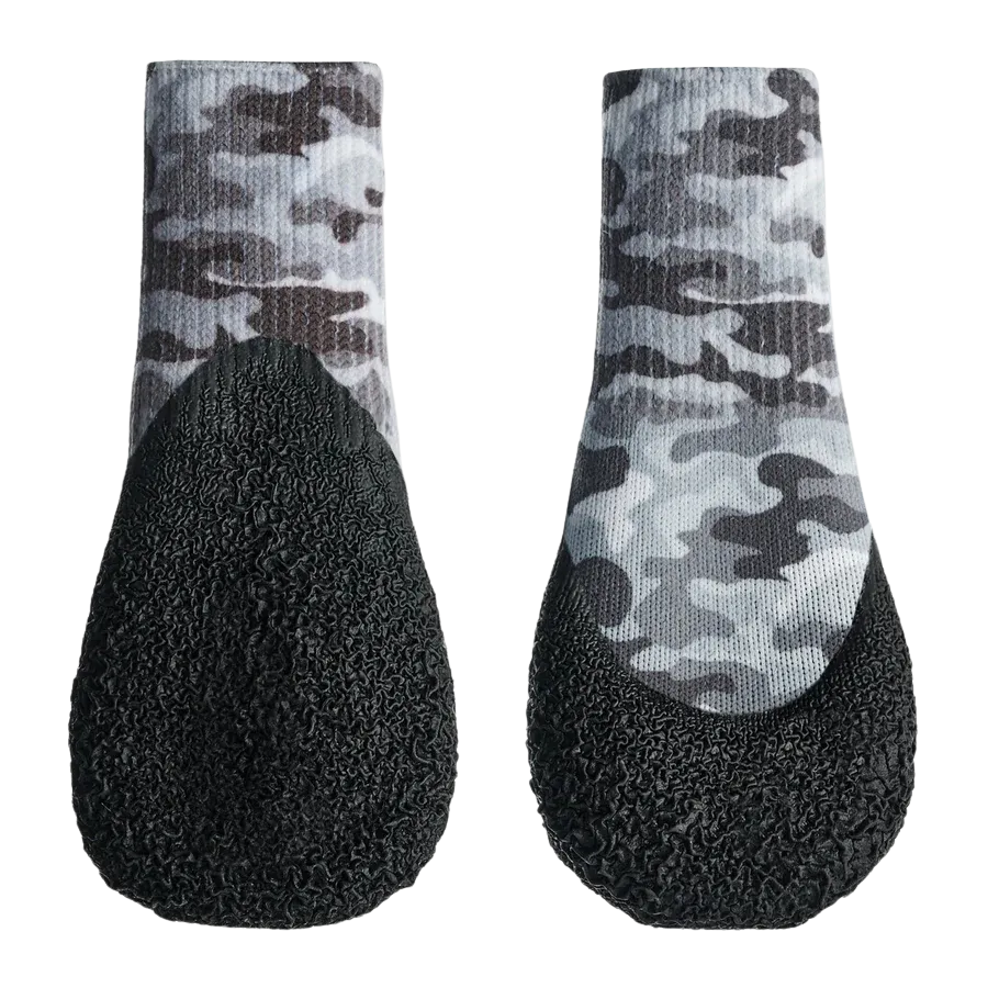 Goo-eez LITES Dog Boots (4pk) - Camo MED dog accessories dog collar dog leash dog bowtie dog backpack
