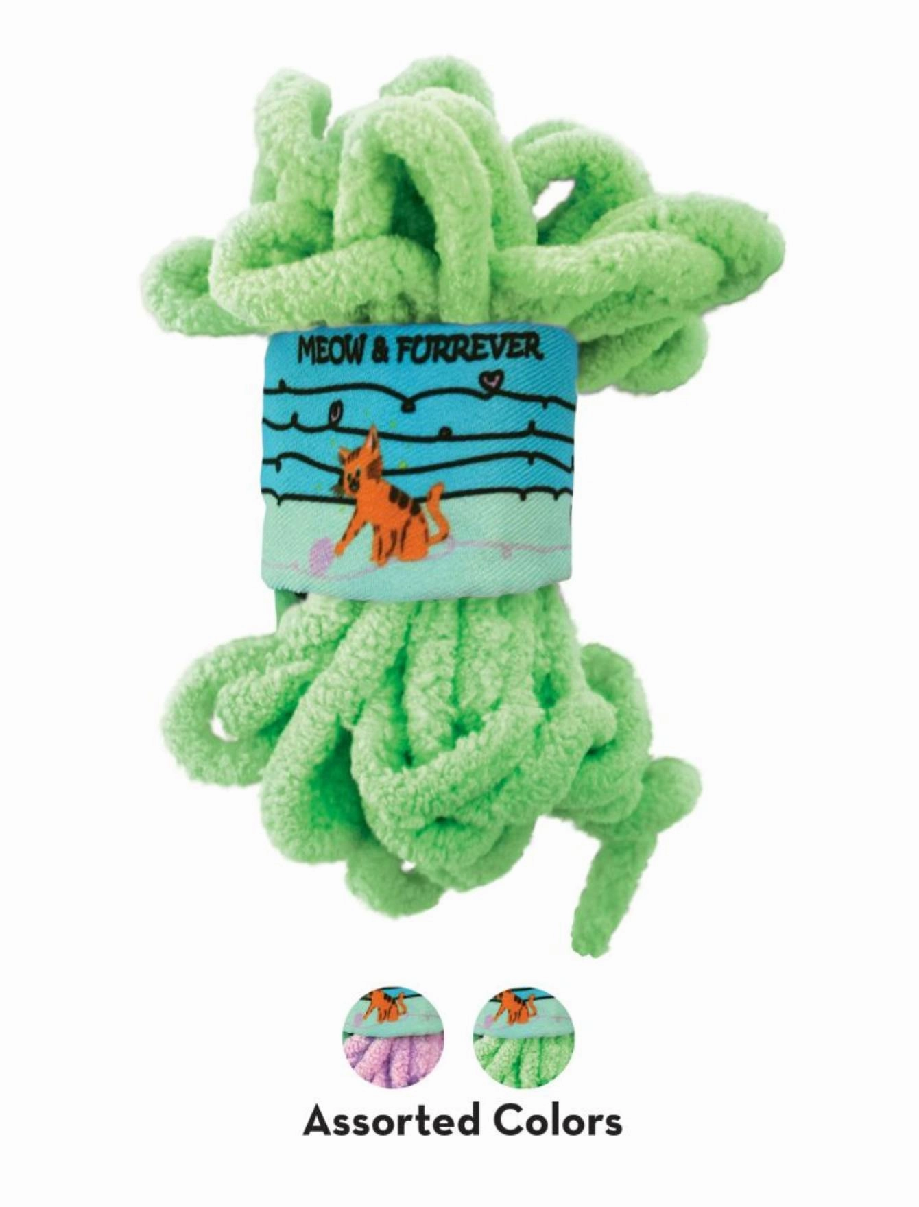 Kong Pull-A-Partz Yarnz Cat Toy cat accessories cat collar cat harness cat backpack cat ID tag