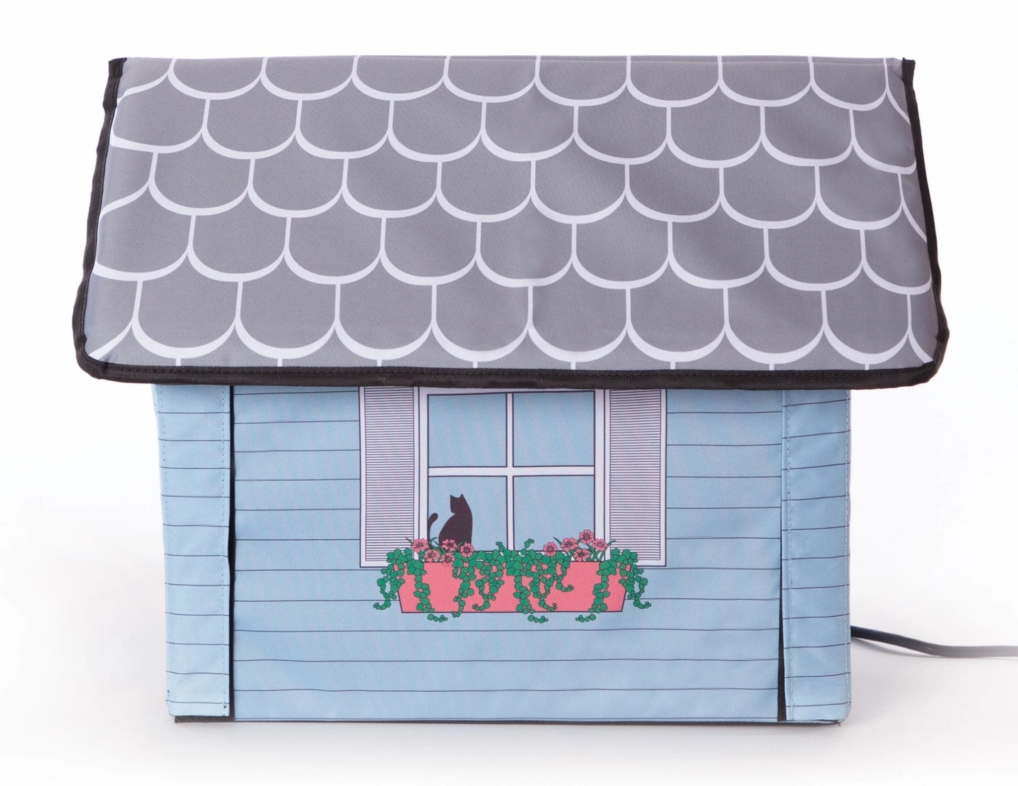 Outdoor Heated Kitty House