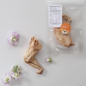 Taki Frog Leg Freeze-Dried Treat For Cats & Dogs (1 Packet) 12g dog chew toys dog dental chews durable chew toys puppy chew toy bone chew